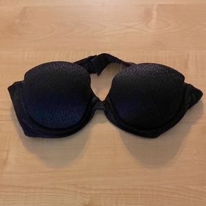 34B strapless wonderbra.